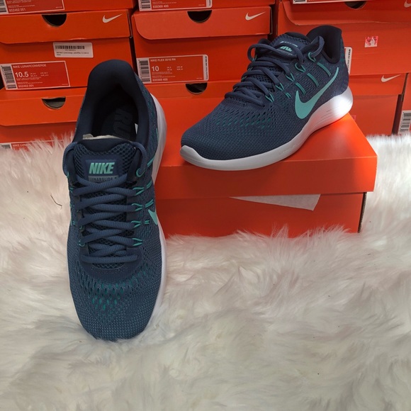 Nike WMNS Nike Lunarglide 8 - Picture 6 of 8